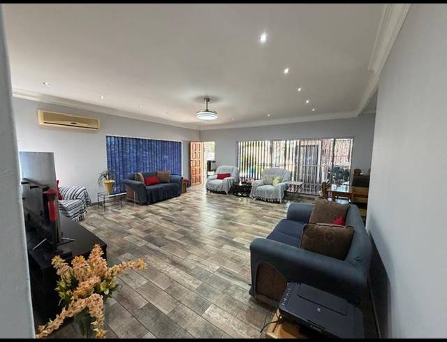3 BEDROOM HOUSE FOR SALE IN DASPOORT